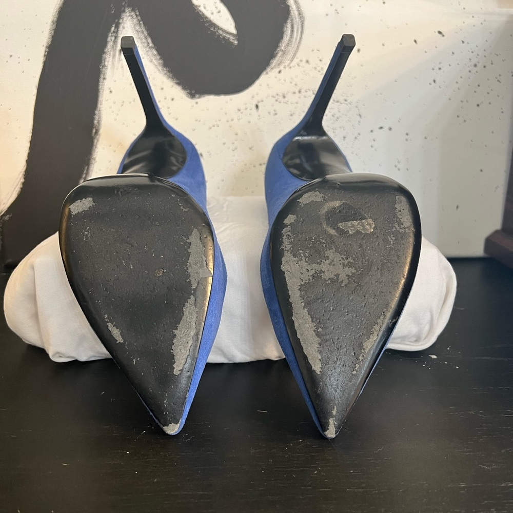 Saint Laurent Blue Seude Heels - Picture 4 of 9